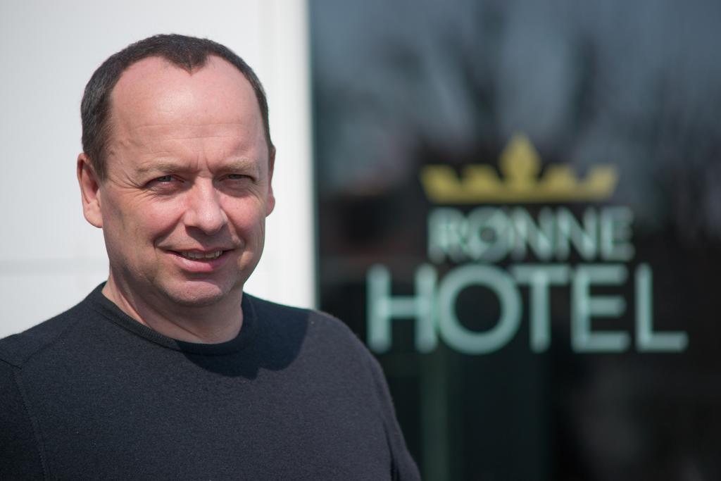 Ronne Hotel Buitenkant foto
