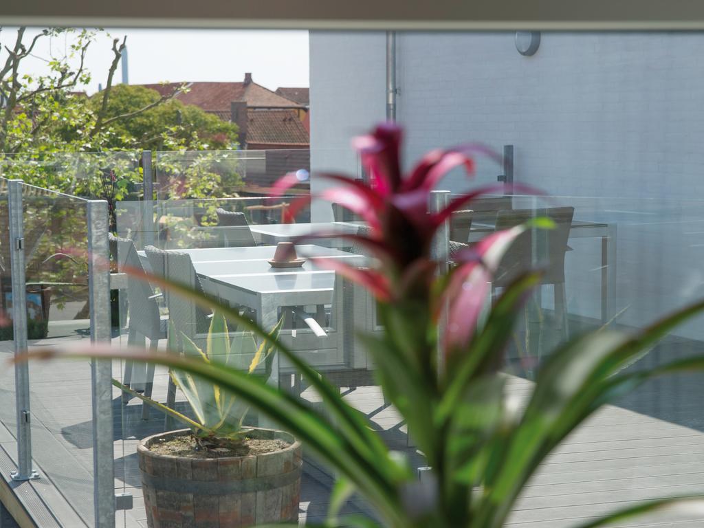 Ronne Hotel Buitenkant foto